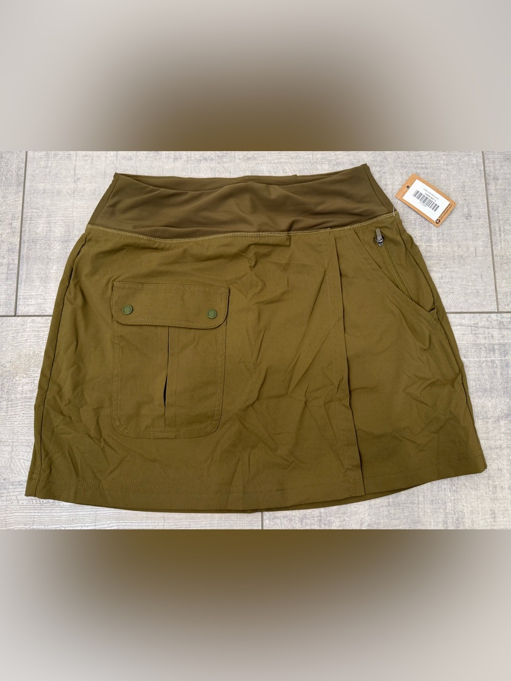 NWT Title Nine Cordillera Cargo Hiking Skort Size Small Green